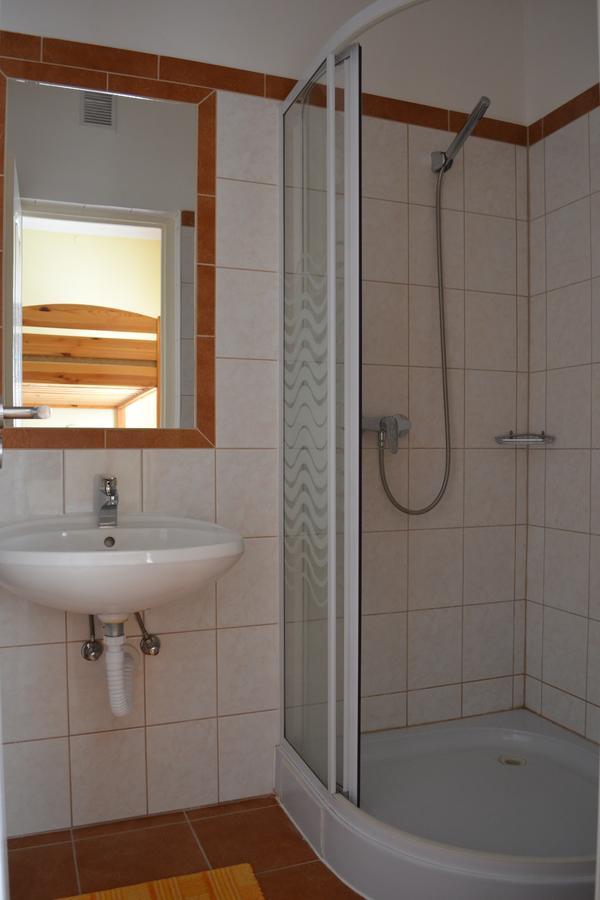 Lokomotiv Motelエゲル エクステリア 写真